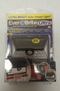 lot 47 image: Ever Brite Ultra  Motion-Activated Solar Powered LED Light - New