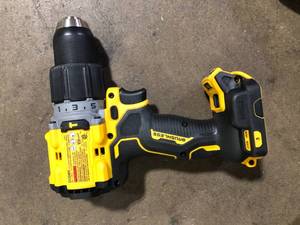 DEWALT 20V Compact Cordless 12 in. Hammer Drill (Tool Only)   Customer Returns See Pictures