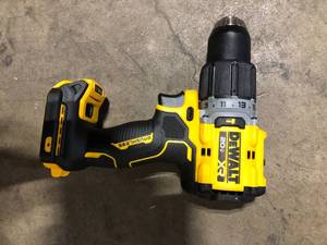 DEWALT 20V Compact Cordless 12 in. Hammer Drill (Tool Only) Customer Returns See Pictures
