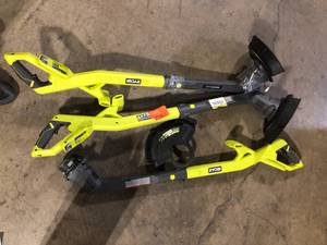 Lot of Assorted Lawn Care Items Various Models and Conditions   Customer Returns See Pictures