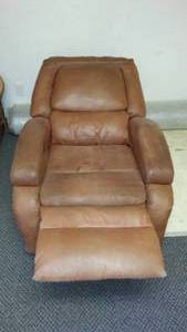 Southern Motion Power Recliner .