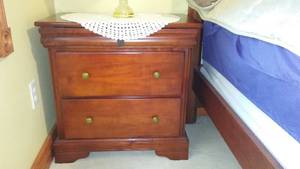 Cherry Wood Nightstands (2).