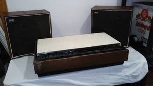 Vintage Zenith Stereo And Speakers.