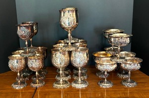 lot 29 image: Variety of Reed & Barton King Francis Silver Plated Stemware