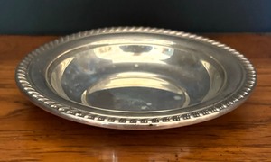 lot 37 image: Vintage Shallow Sterling Silver Bowl