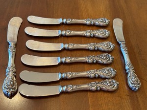 lot 17C image: Set of 8 Vintage Sterling Silver Reed and Barton Francis I Spreaders
