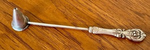 lot 68 image: Vintage Reed and Barton Francis I Candle Snuffer