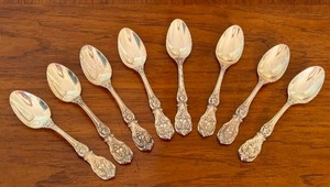 lot 11 image: Set of 8 Vintage Sterling Silver Reed and Barton Francis I Teaspoons
