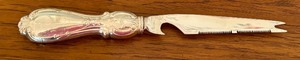 lot 71 image: Vintage Sterling Silver Sheffield Ambassador Cutlery Mfg Co. Bar Knife