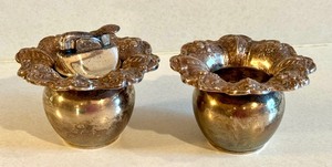 lot 75 image: Vintage Reed & Barton Francis I Table Lighter and Ashtray