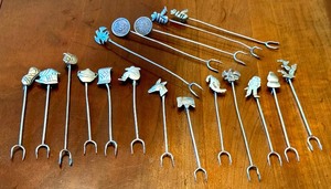 lot 78 image: Vintage Sterling Silver Relish Picks