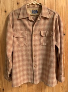 lot 160 image: Plaid Pendleton Size Large Shirt