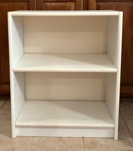 lot 202 image: White Bookshelf