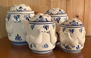 lot 225 image: Set of Four Delft Goose Canisters
