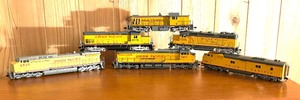 lot 250 image: Model Train Cars by Atlas, Rivarossi, Life-like and More