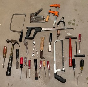 lot 255 image: Variety of Tools