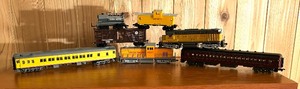 lot 269 image: Train Cars by Bachmann, Life-Like and More