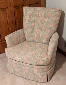 lot 186 image: Pink and Blue Print Armchair