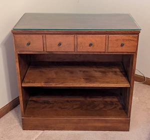 lot 189 image: Vintage Ethan Allen Console Bookshelf