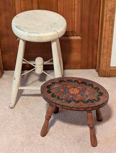lot 191 image: Pair of Painted Vintage Stools