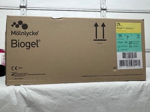lot 51 image: 1 Case (200 pairs) NEW Molnlycke 41170 Biogel PI UltraTouch Polyisoprene Surgical Gloves - Size 7