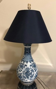Asian Style Blue and White Table Lamp