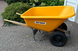 True Temper Wheel Barrow