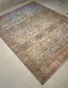 Luxurious Loloi II Layla Area Rug