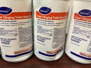 Clinging Toilet Bowl Cleaner