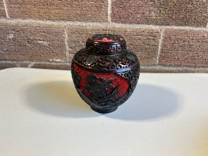 lot 61 image: 1920s Chinese Carved Cinnabar Red and Black Jar and Cover