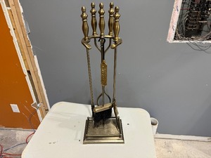 lot 40 image: Fireplace Tool Set