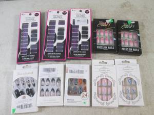 (EC1) Assortment of Press-On Nails...