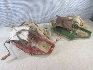 (EW6) 2 Vintage Seed Sowers  Sprea...