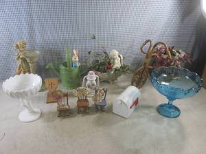 (F-3) Assorted Decor...