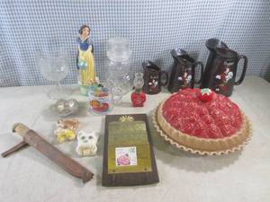 (F-1) Assorted Vintage...