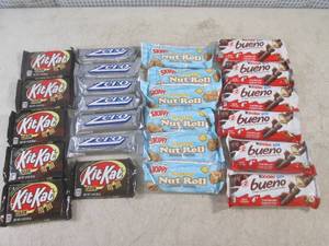 (B-1) 24 Assorted Candy Bars Past D...