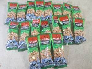 (B-1) 18 Bags of Emerald Salt & Pep...