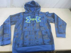 (CSB) Under Armour Hoodie Size SMP...