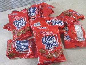 (B-2) 12 Bags of Mini Chips Ahoy Ch...