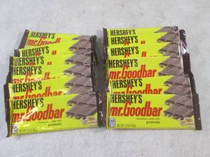 (B-3) 12 Hersheys Mr Goodbar Candy ...