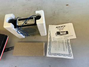 NOS Audiovox AM Manual Tuning Radio