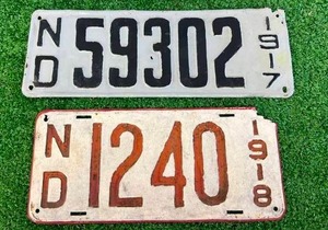1917 &amp 1918 ND License Plates