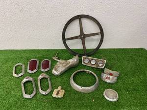 Vintage Auto Parts