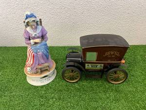 1976 Music Box Decanter & Beam Car Decanter