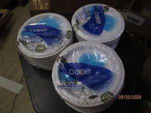 lot 106 image: 3 packages of 125 8.5 inch paper pl...