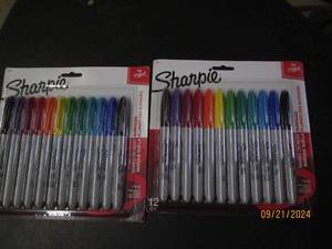 lot 181 image: 2 pacakges of 12 sharpies...