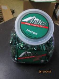 lot 187 image: pack of andes...