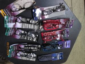 lot 221 image: 10 reading glasses with cases...