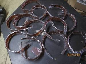 lot 265 image: 12 hair bands brown...