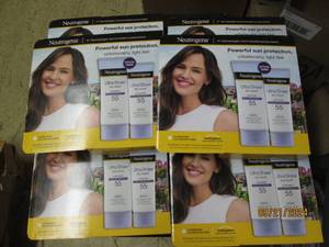 lot 306 image: 6 packages of 2 neutrogena ultra sh...